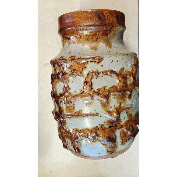 Vintage Beautiful Mid-century Lava glazed Vase - Picture 4 of 7